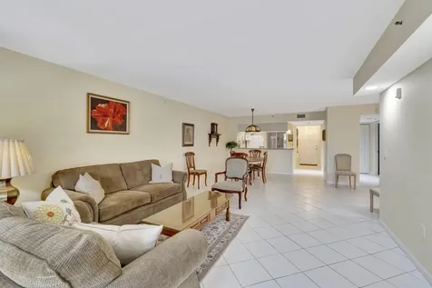 5842 Crystal Shores Drive Boynton Beach FL 33437