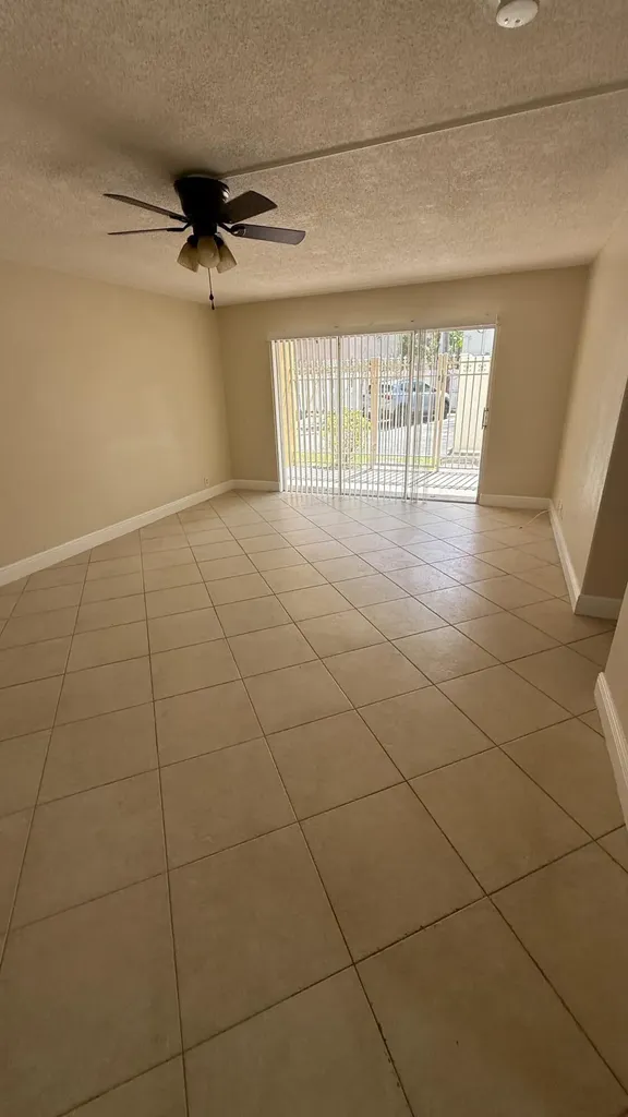 32 NE 22nd Avenue Pompano Beach FL 33062