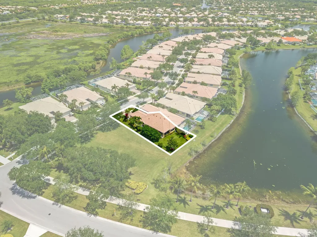 3214 Verdmont Lane Wellington FL 33414