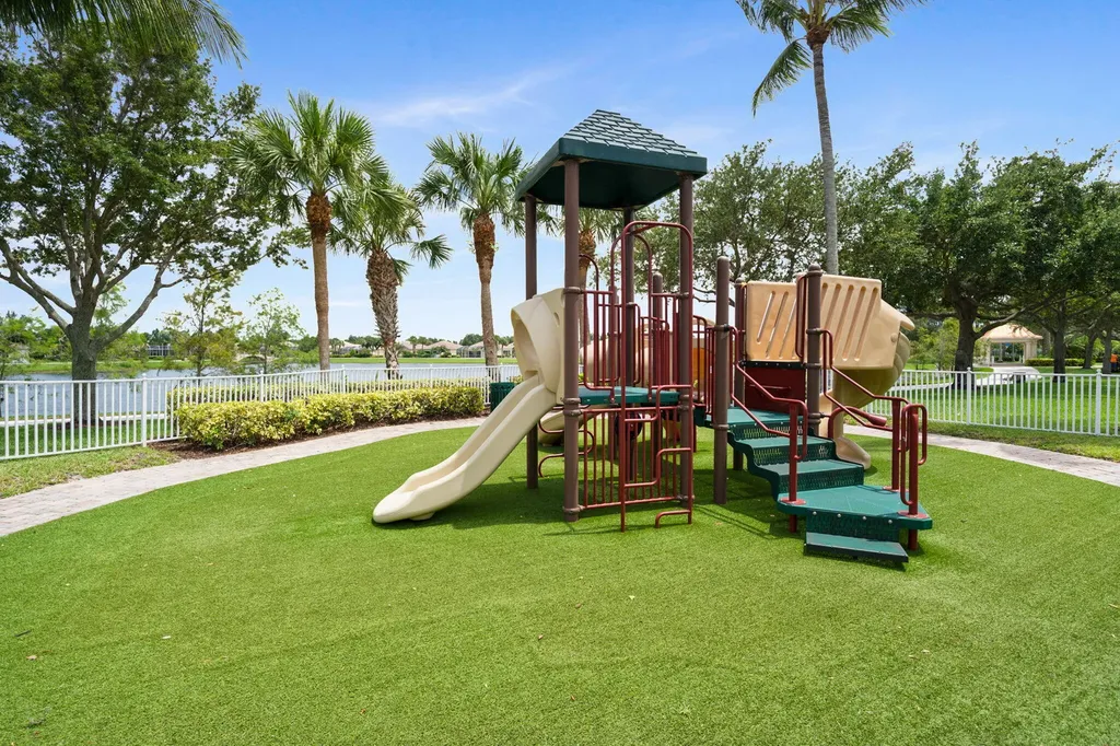 3214 Verdmont Lane Wellington FL 33414