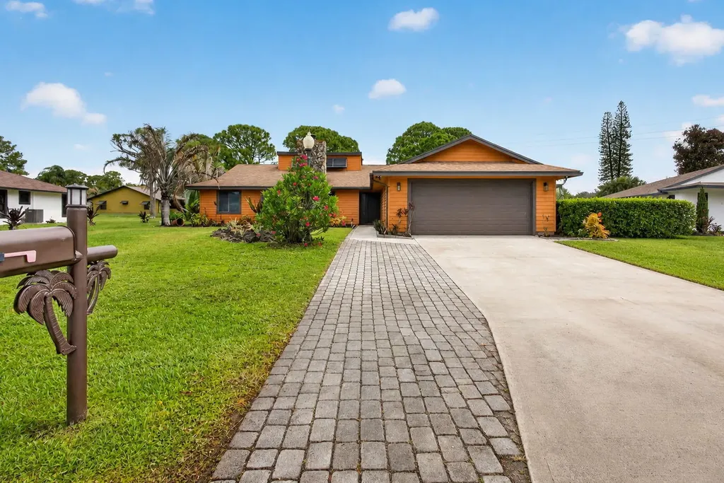 5589 SE Paramount Drive Stuart FL 34997