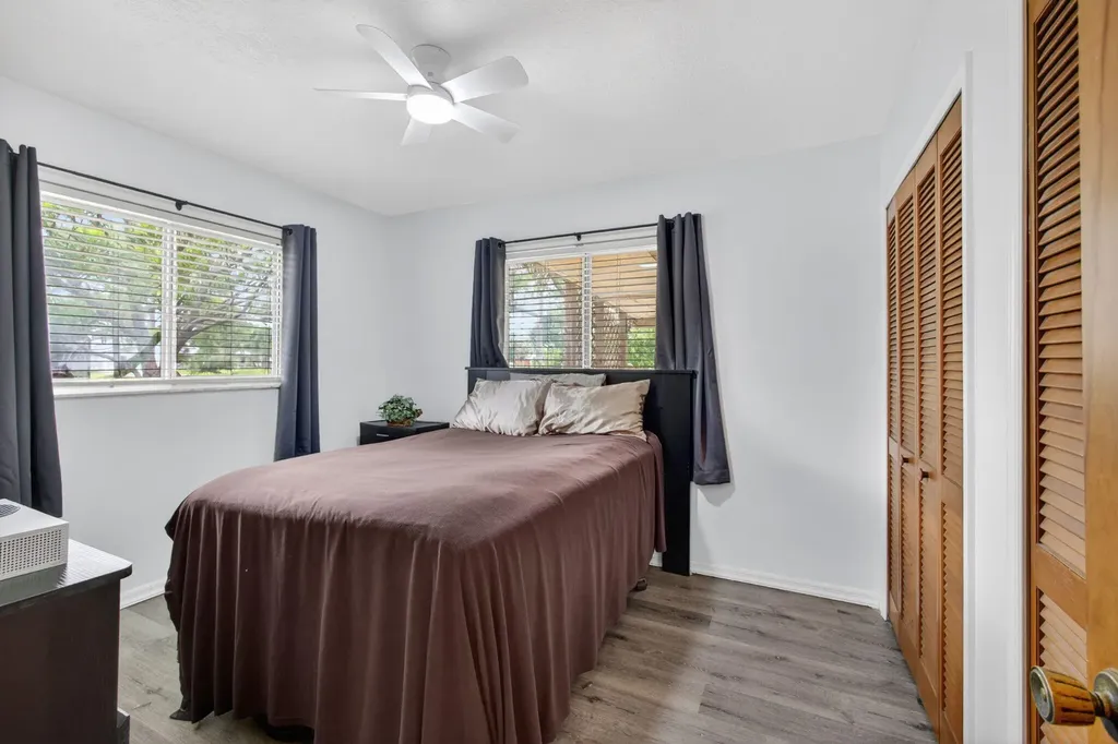 5589 SE Paramount Drive Stuart FL 34997