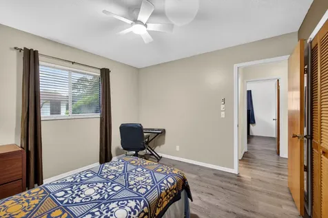 5589 SE Paramount Drive Stuart FL 34997