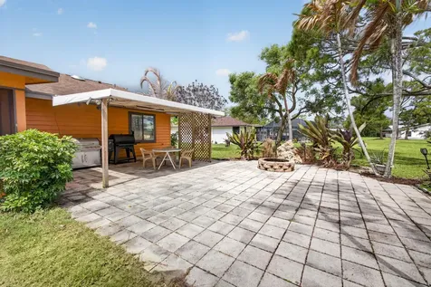 5589 SE Paramount Drive Stuart FL 34997