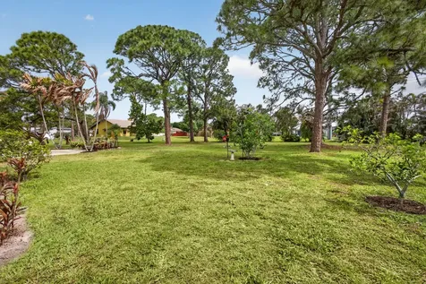 5589 SE Paramount Drive Stuart FL 34997