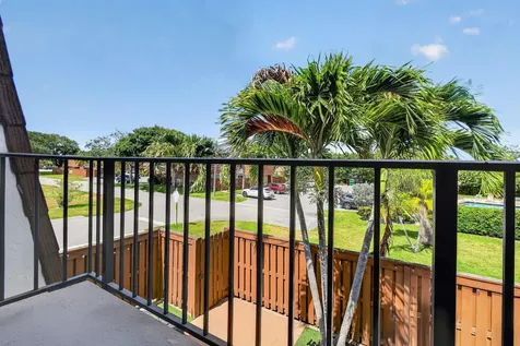 3900 County Line Road Tequesta FL 33469