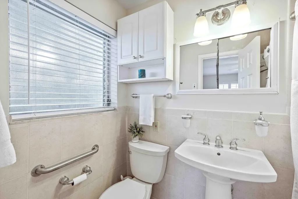655 Kingfish Place North Palm Beach FL 33408