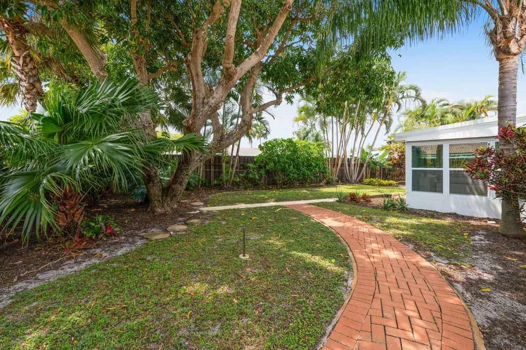 655 Kingfish Place North Palm Beach FL 33408