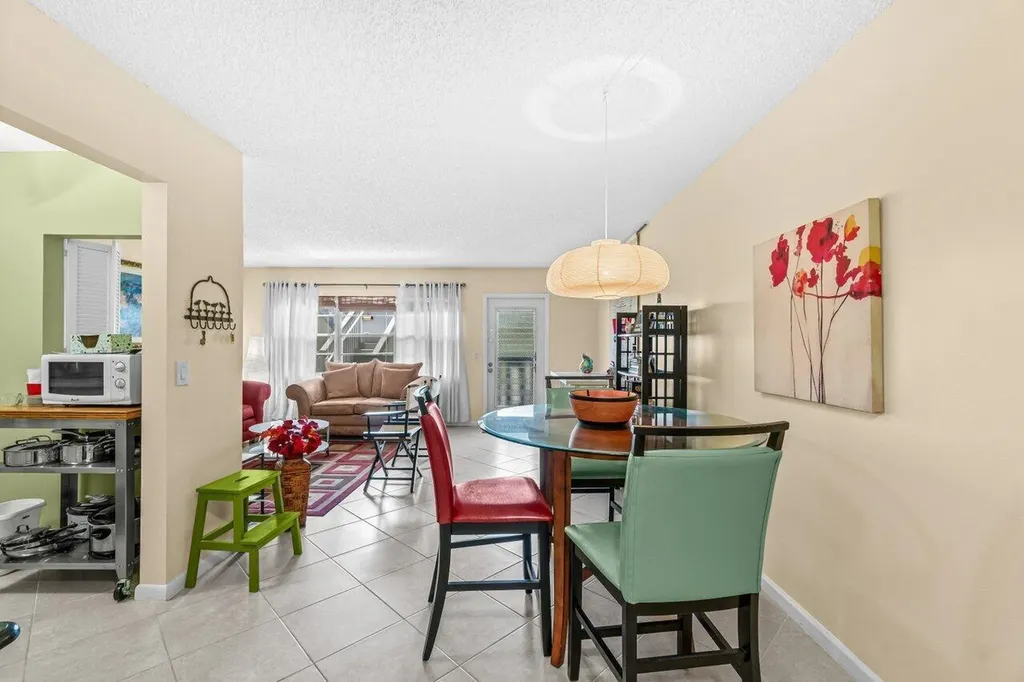 68 Suffolk B Boca Raton FL 33434