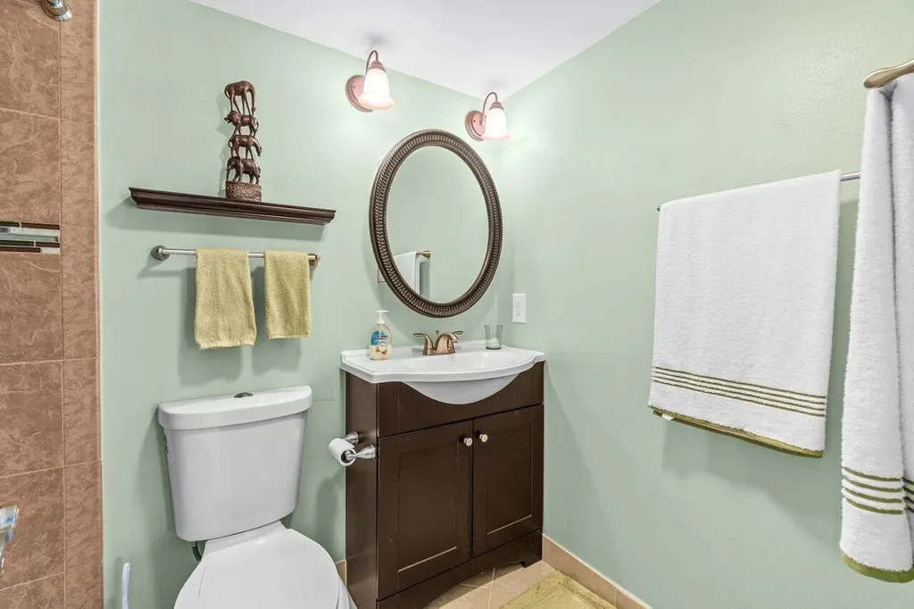 68 Suffolk B Boca Raton FL 33434
