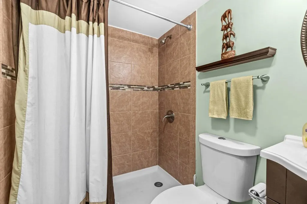 68 Suffolk B Boca Raton FL 33434