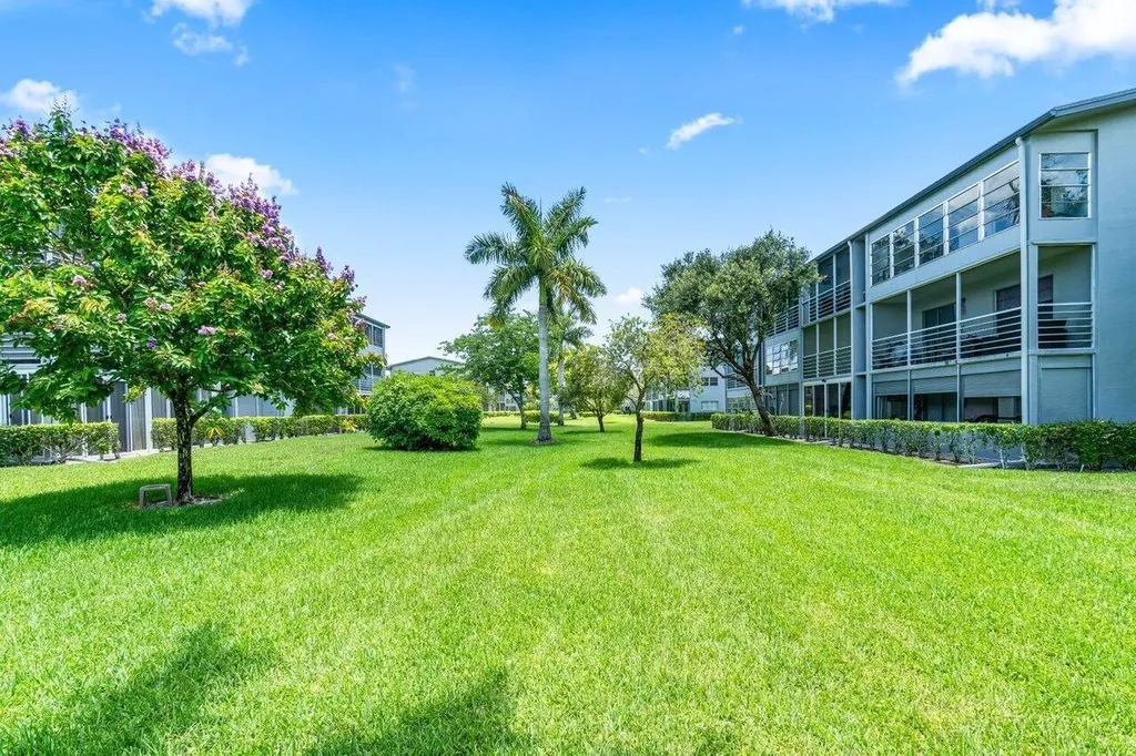 68 Suffolk B Boca Raton FL 33434