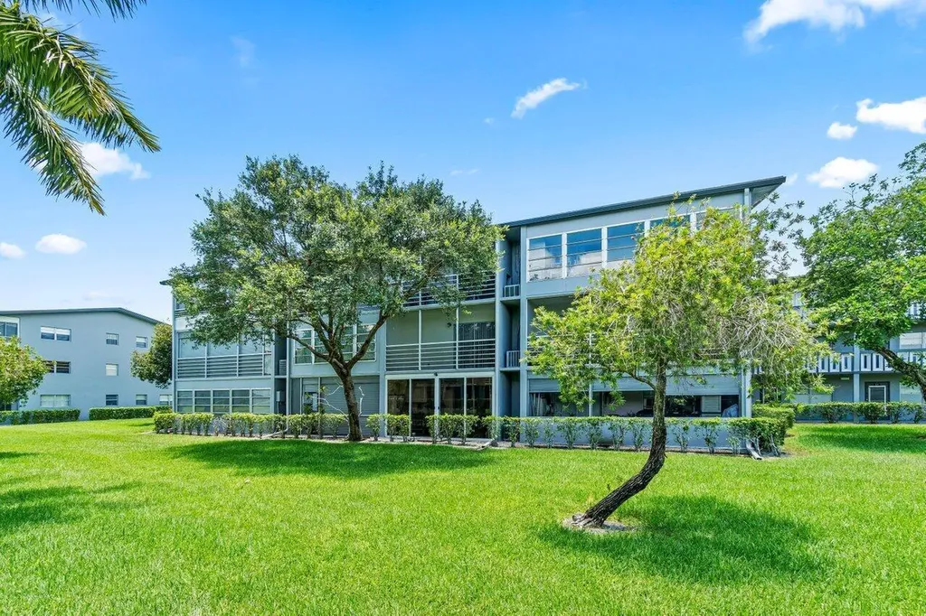 68 Suffolk B Boca Raton FL 33434