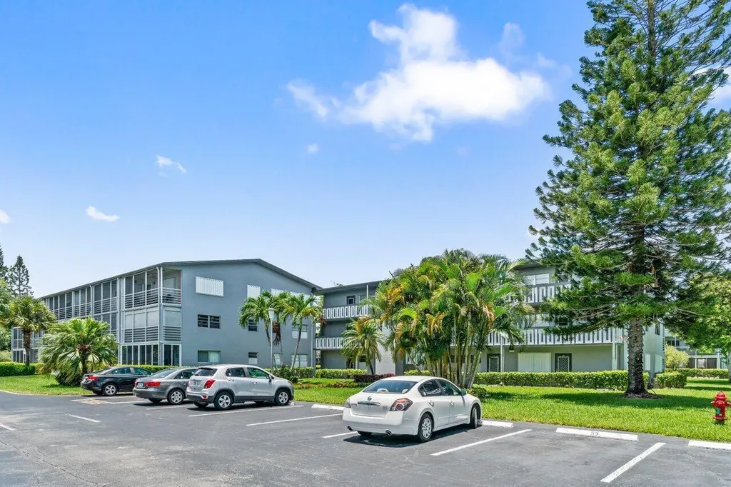 68 Suffolk B Boca Raton FL 33434