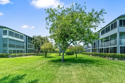 68 Suffolk B Boca Raton FL 33434