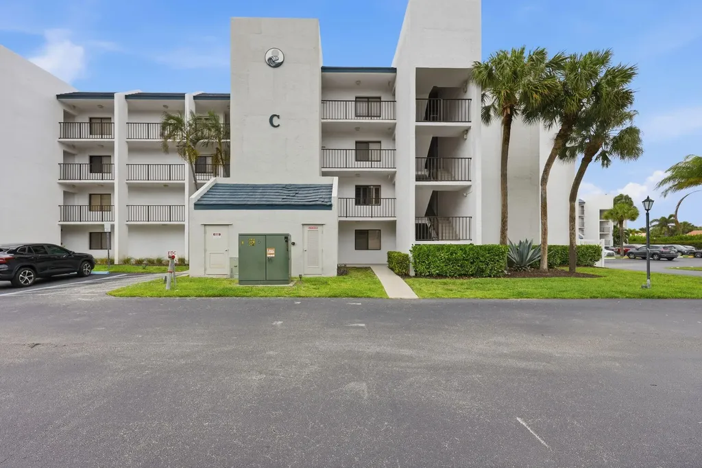 1605 S Us Highway 1 Jupiter FL 33477