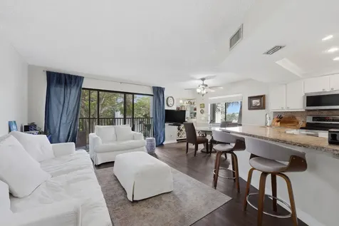 1605 S Us Highway 1 Jupiter FL 33477