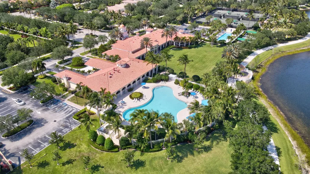 8262 Dominica Place Wellington FL 33414
