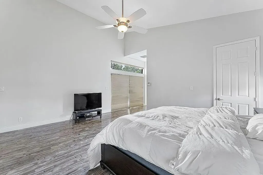 4551 NW 26th Place Boca Raton FL 33434