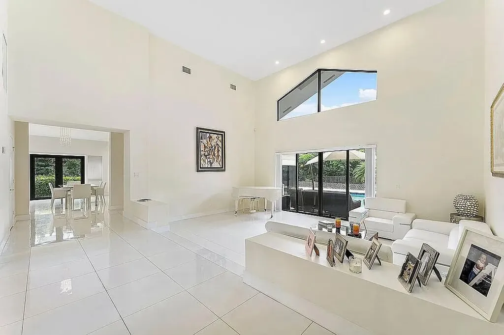 4551 NW 26th Place Boca Raton FL 33434