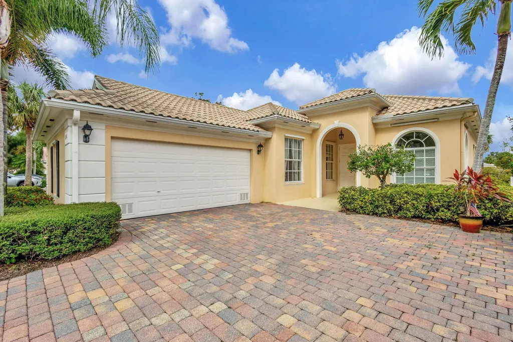8241 Tobago Lane Wellington FL 33414