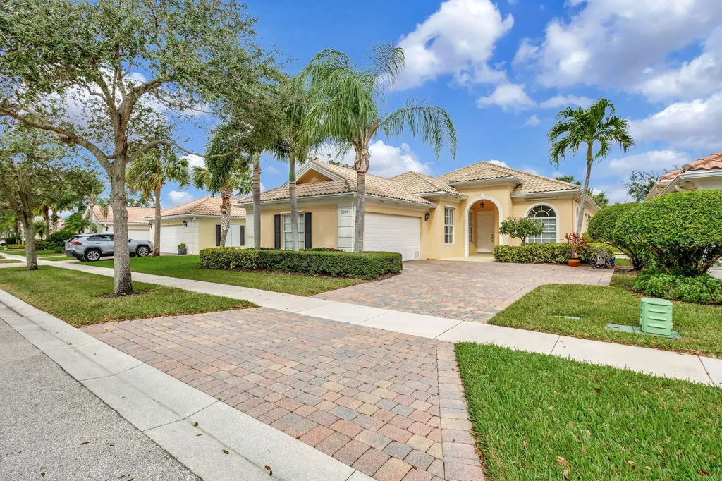 8241 Tobago Lane Wellington FL 33414