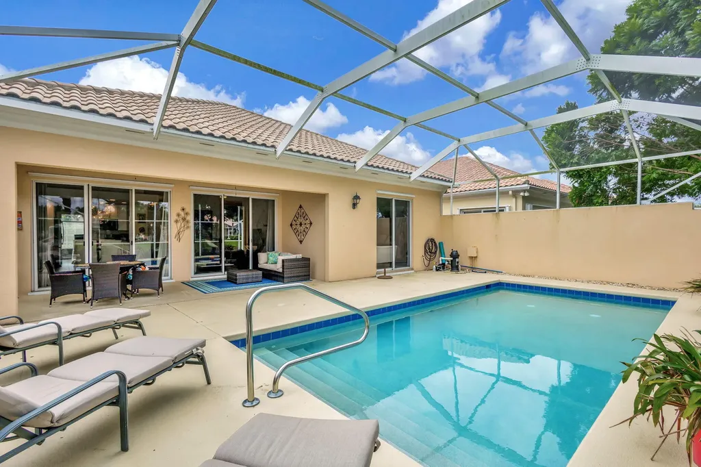 8241 Tobago Lane Wellington FL 33414