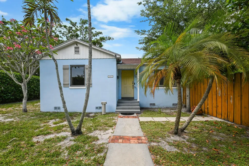 1915 Lake Avenue West Palm Beach FL 33401