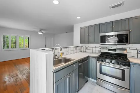 1915 Lake Avenue West Palm Beach FL 33401