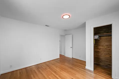 1915 Lake Avenue West Palm Beach FL 33401