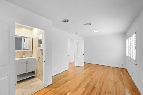 1915 Lake Avenue West Palm Beach FL 33401
