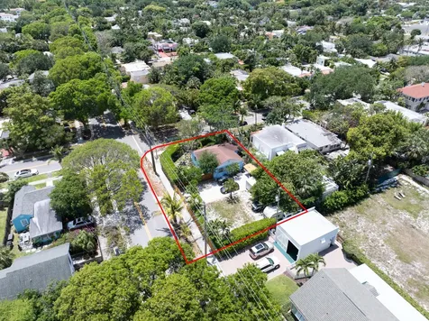 1915 Lake Avenue West Palm Beach FL 33401