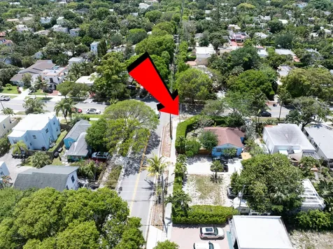 1915 Lake Avenue West Palm Beach FL 33401
