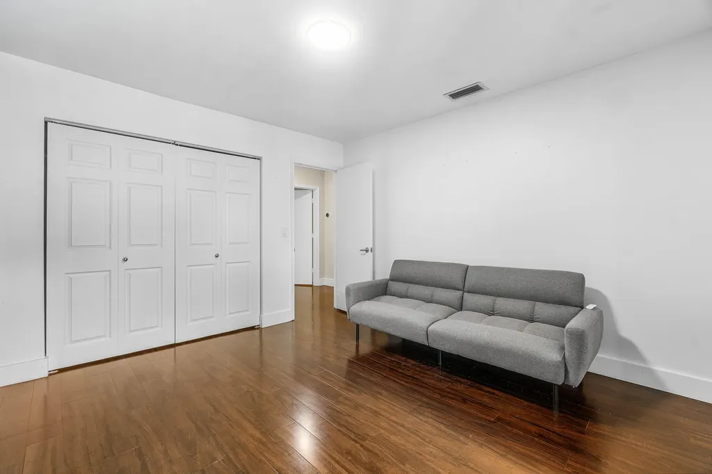 6044 Glendale Drive Boca Raton FL 33433