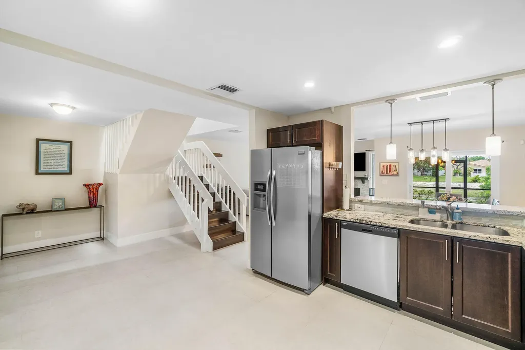 6044 Glendale Drive Boca Raton FL 33433