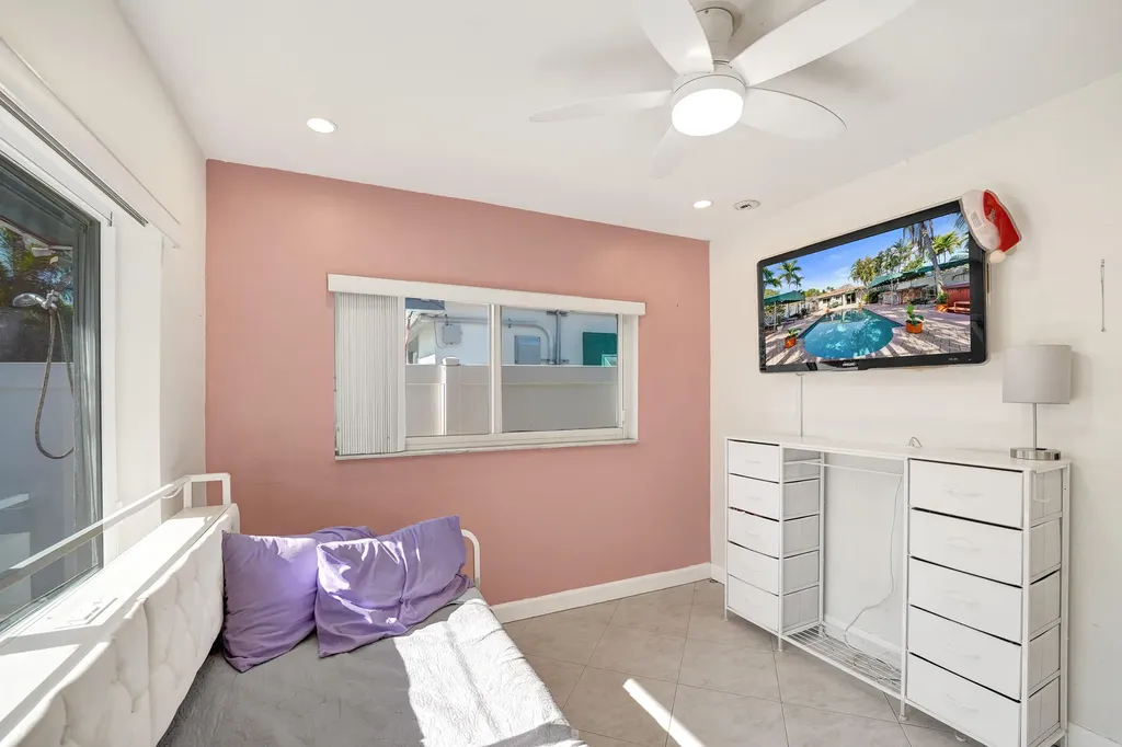1036 NE 9th Avenue Fort Lauderdale FL 33304
