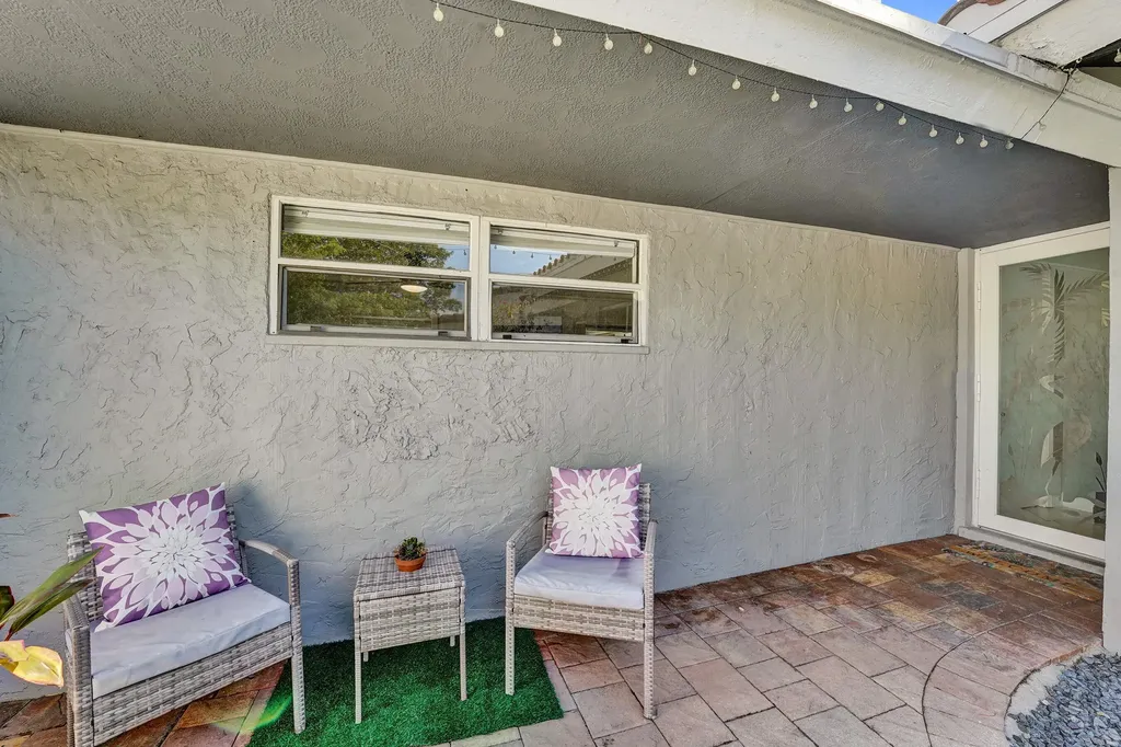 1036 NE 9th Avenue Fort Lauderdale FL 33304