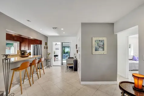 1036 NE 9th Avenue Fort Lauderdale FL 33304