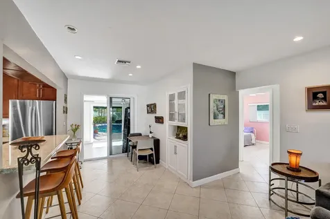 1036 NE 9th Avenue Fort Lauderdale FL 33304