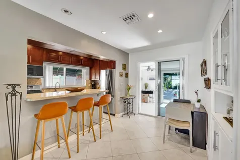 1036 NE 9th Avenue Fort Lauderdale FL 33304