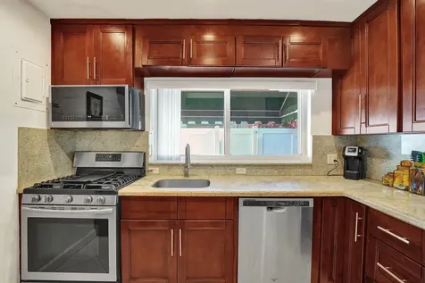 1036 NE 9th Avenue Fort Lauderdale FL 33304