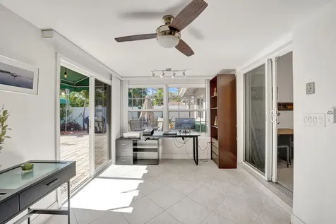 1036 NE 9th Avenue Fort Lauderdale FL 33304