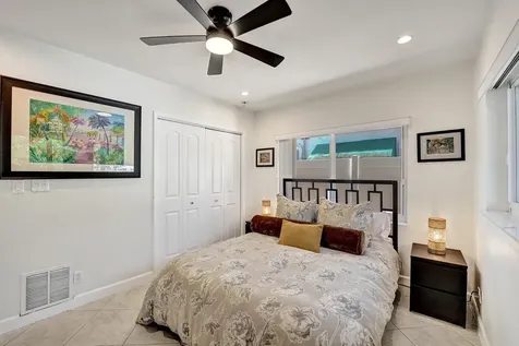 1036 NE 9th Avenue Fort Lauderdale FL 33304