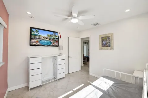1036 NE 9th Avenue Fort Lauderdale FL 33304