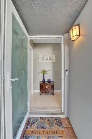 1036 NE 9th Avenue Fort Lauderdale FL 33304