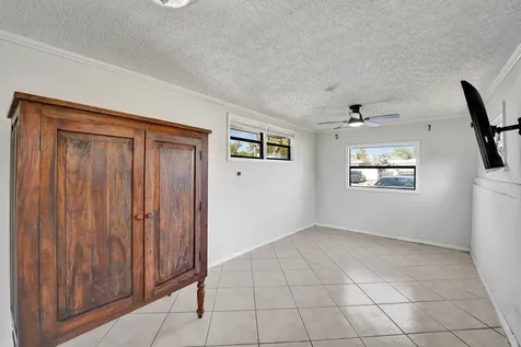 1036 NE 9th Avenue Fort Lauderdale FL 33304
