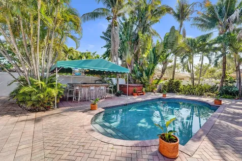 1036 NE 9th Avenue Fort Lauderdale FL 33304