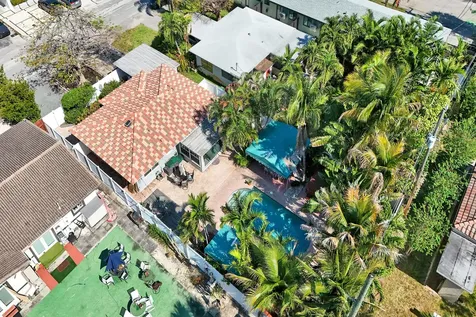 1036 NE 9th Avenue Fort Lauderdale FL 33304