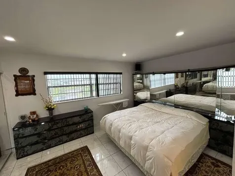 4706 NW 36th Street Lauderdale Lakes FL 33319