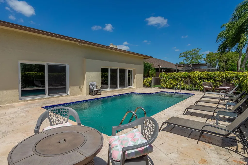 13621 Barberry Drive Wellington FL 33414